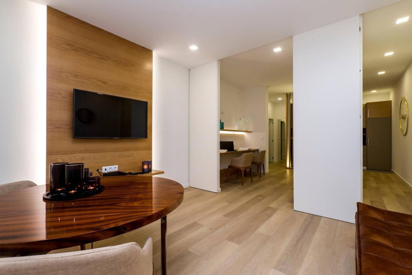 The Office Guest Apartment Guimaraes Exterior photo